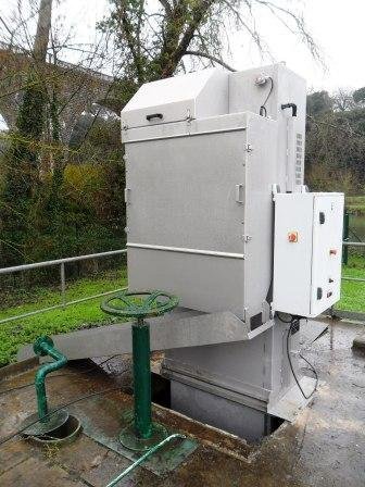 Dégrilleur sur une usine d’eau potable
