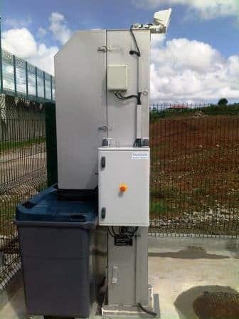 Dégrilleur pour centre pénitentiaire