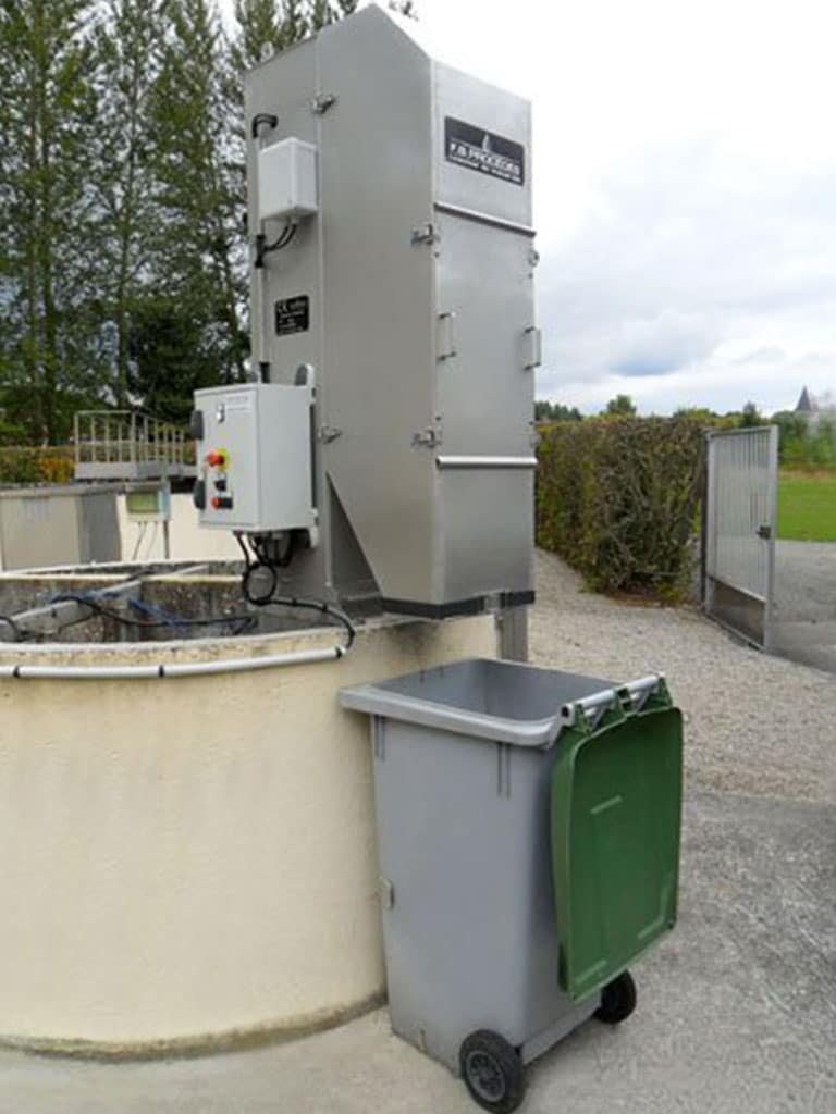 Un dégrilleur fb procédés en applique dans un poste de relevage