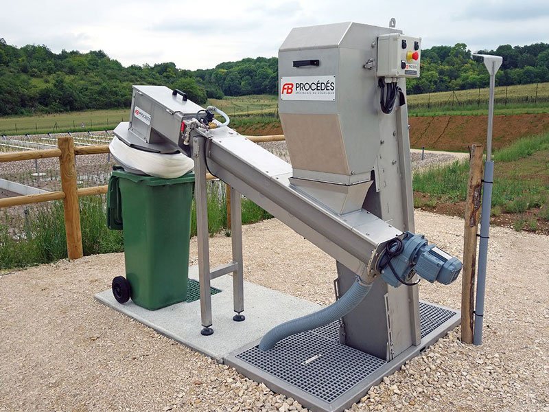 Dégrilleur automatique FB Procédés installé en station d'épuration